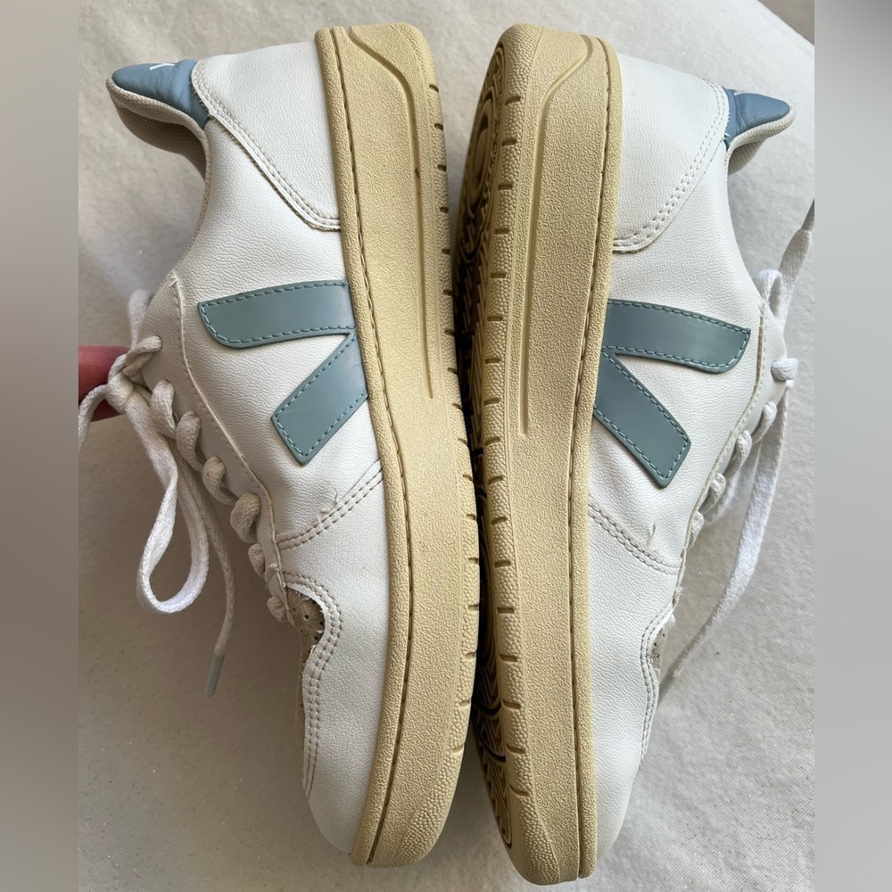 Women’s Veja sneakers